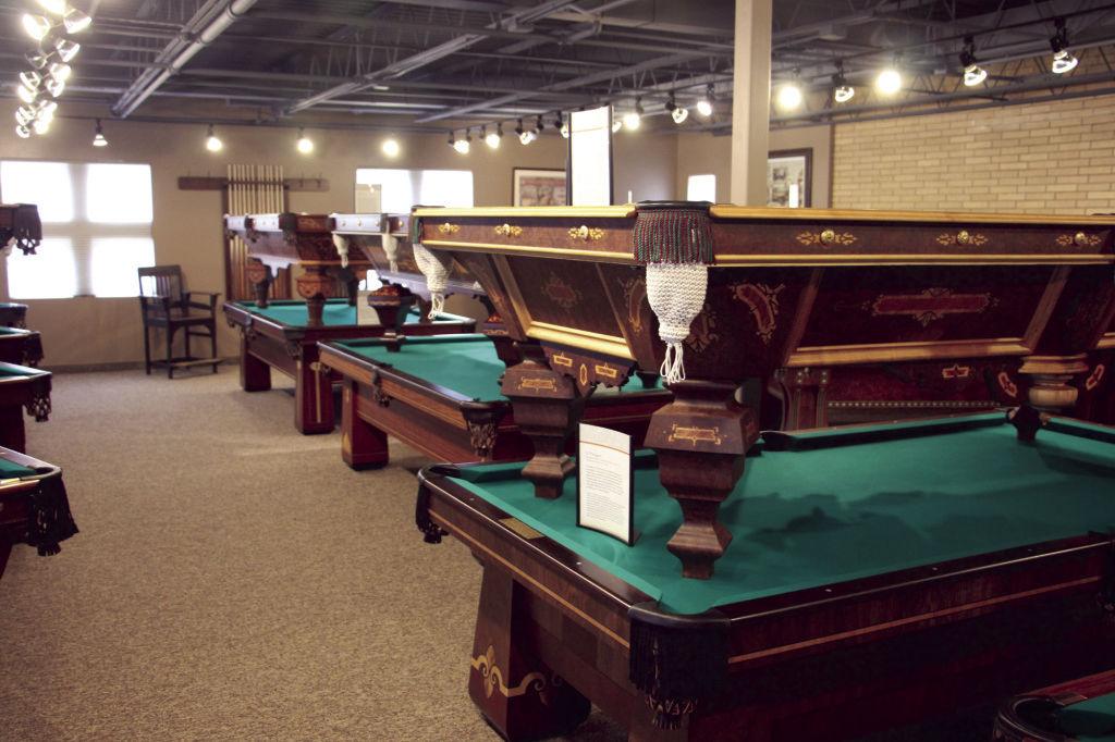 How Much Is An Antique Brunswick Pool Table Worth Anything In Colombia