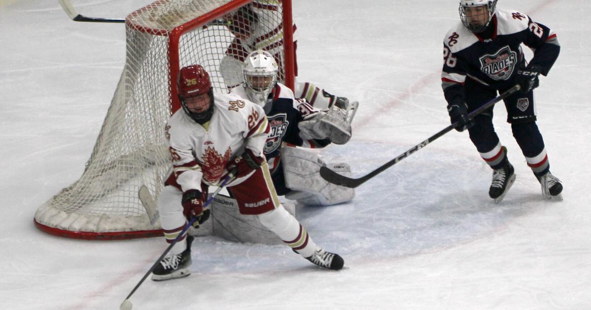 Crimson girls hockey wins Lake Conference debut