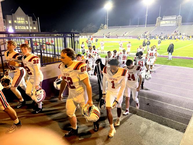 Team 135 ends regular season with loss to Cretin-Derham Hall ...
