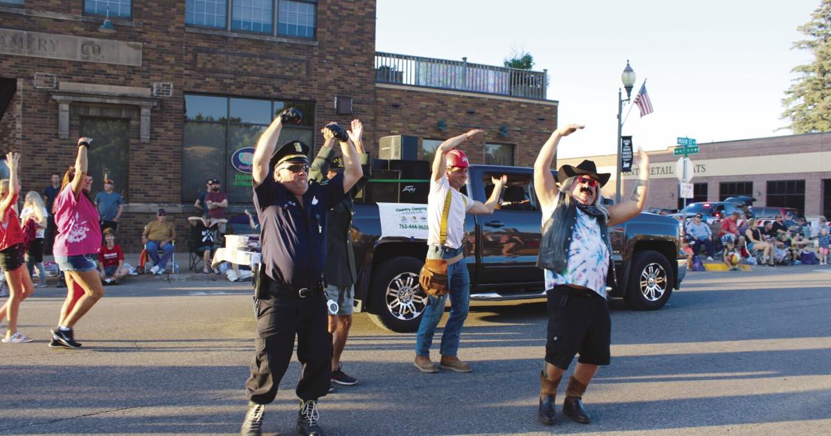 Community gathers for 2023 Isanti Rodeo Jubilee Days Parade | Local ...