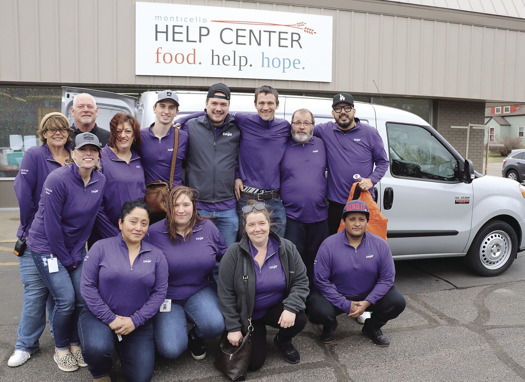 Cargill Donates Van To Help Center Monticello Hometownsource Com   644982859218d.image 