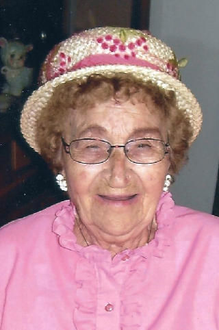 Regina Felling, 95