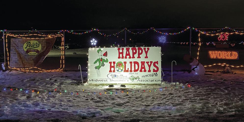 Anoka holds record breaking Holiday in Lights Andover