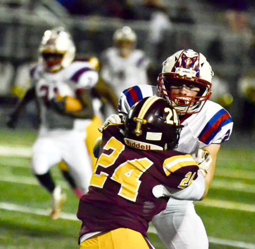 Robbinsdale Armstrong football Airing it out Sports