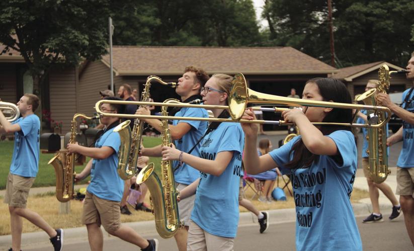 Community turns out for Blaine Festival parade Photos & Video