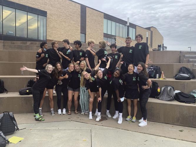 Photos Cousins on the court for Edina