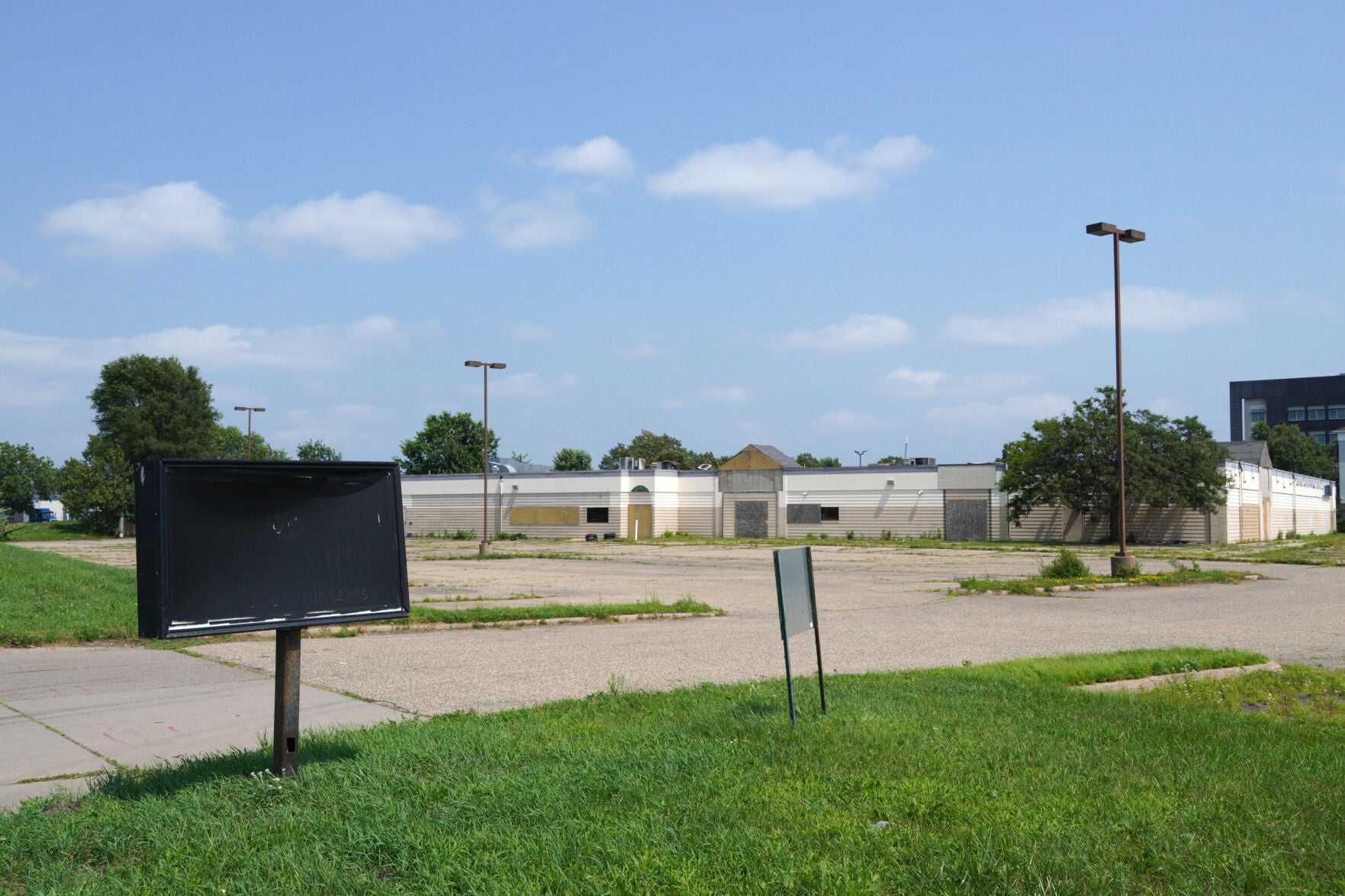 Los Campeones Gym is coming to Brooklyn Center, replacing a vacant ...