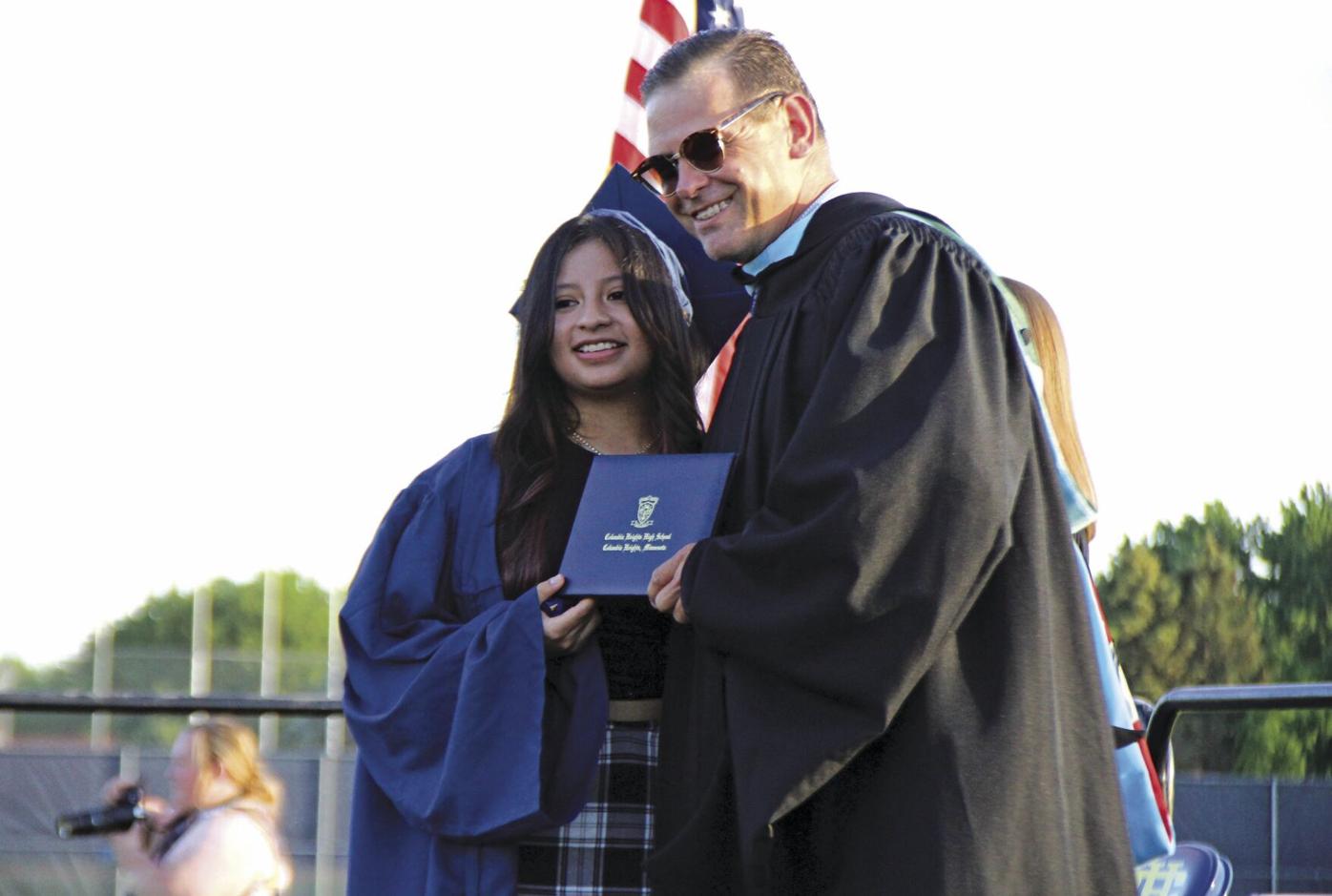 CHHighGraduation(L)14.jpg