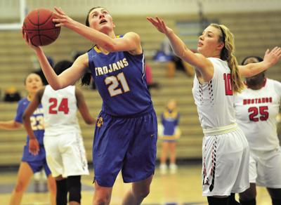 Wayzata S Theisen Is Anxious For Next Basketball Season At Sdsu
