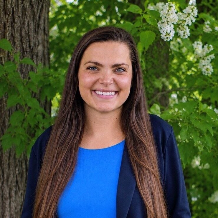 Apple Valley teacher, mother, musician to seek Senate District 56