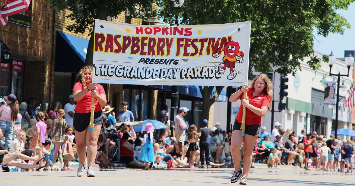 Raspberry Parade Color PHOTOS: A beautiful day for the Raspberry Festival Grande Day Parade ...