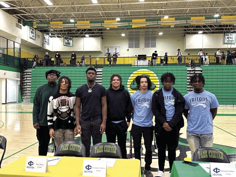 Six Park Center Football Players Join Iowa Central Community College