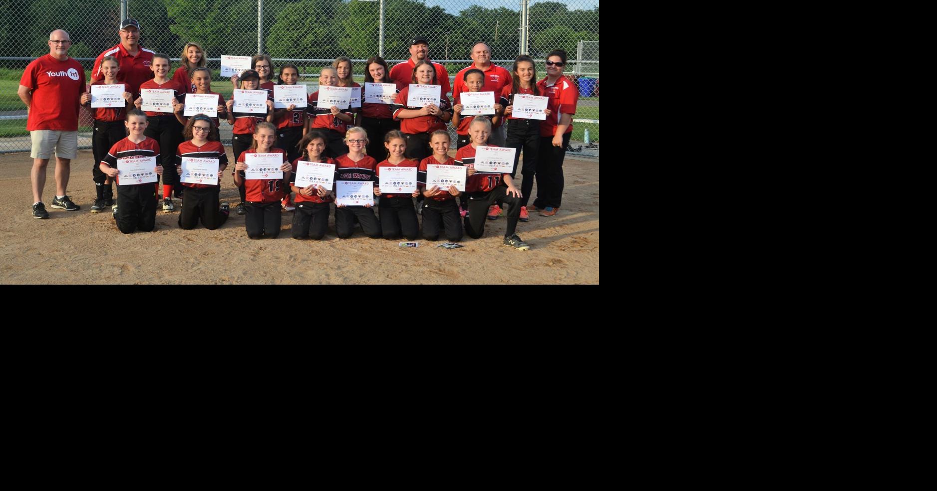 Coon Rapids 10U softball team receives Youth 1st Team Award Coon