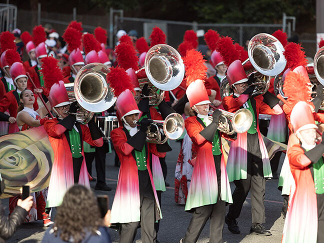 Rosemount marching band shines at Rose parade Rosemount