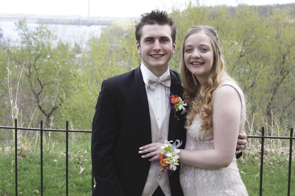 2018 Stillwater Area High School Prom Free Hometownsource Com
