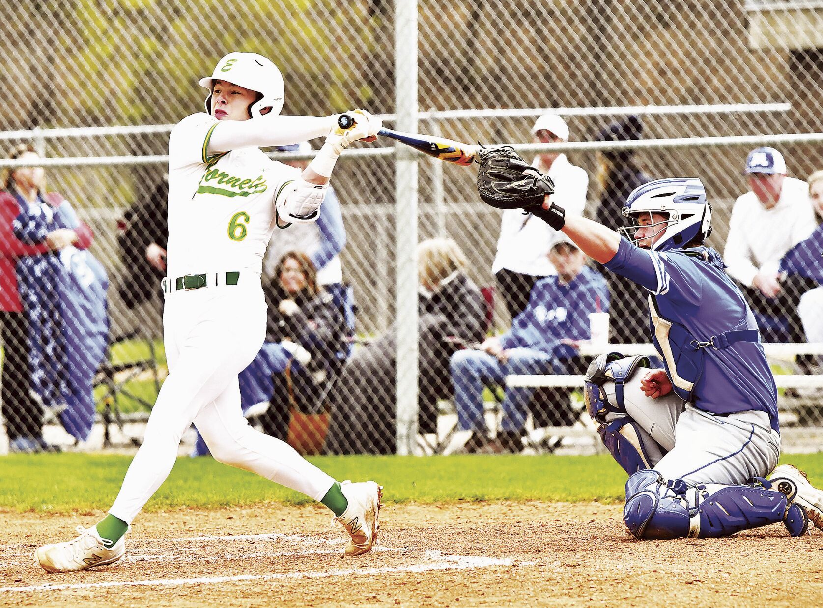 Hornets continue to sting the baseball during winning streak