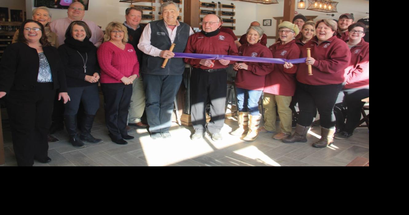 Painter Creek Winery celebrates ribbon cutting, Valentine’s