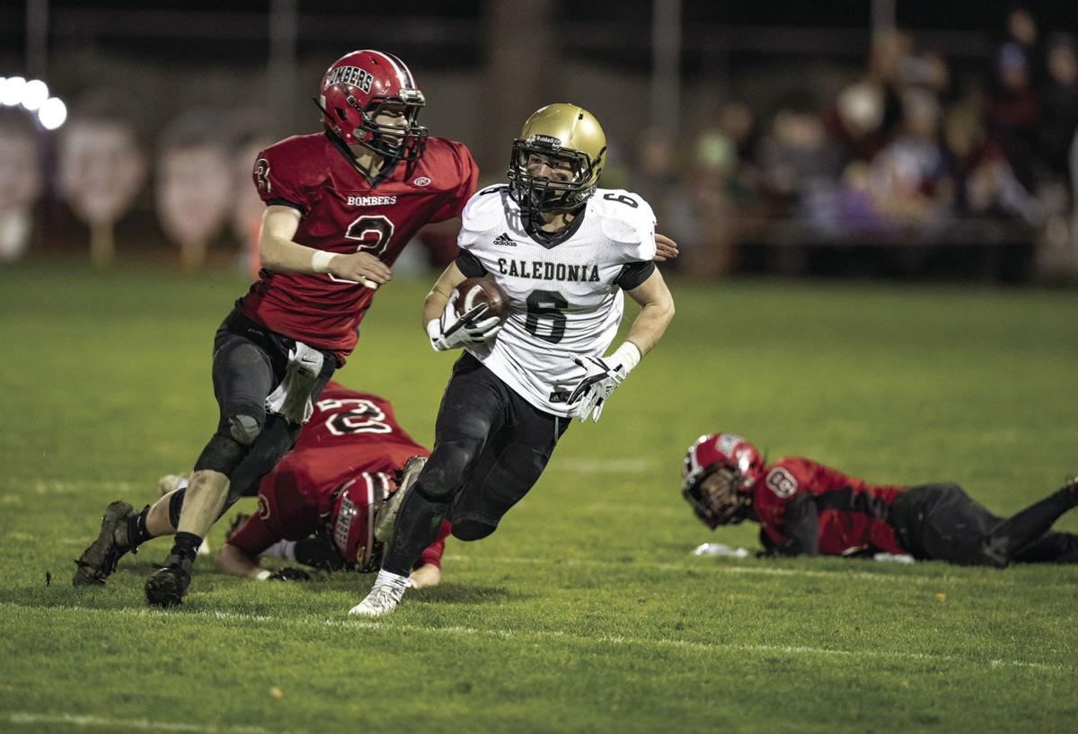Warriors Win Over Cannon Falls 32 7 Sports Hometownsource Com
