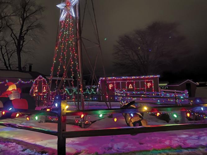 Anoka holds record breaking Holiday in Lights Andover