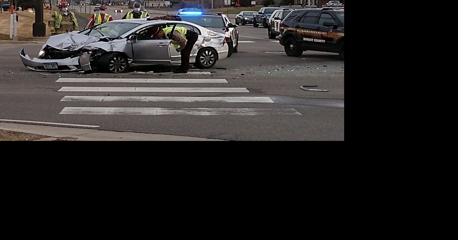 Three injured in crash on Highway 25 at Chelsea Road Monticello Fire