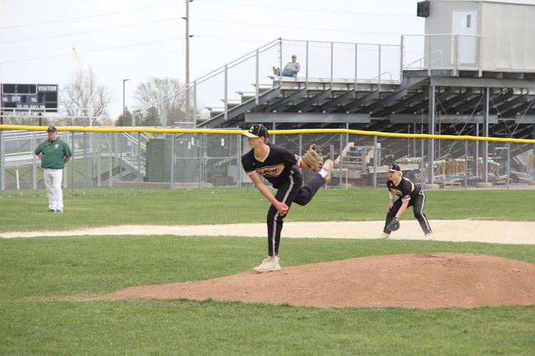 Caledonia baseball team splits home and away against La CrescentHokah Sports