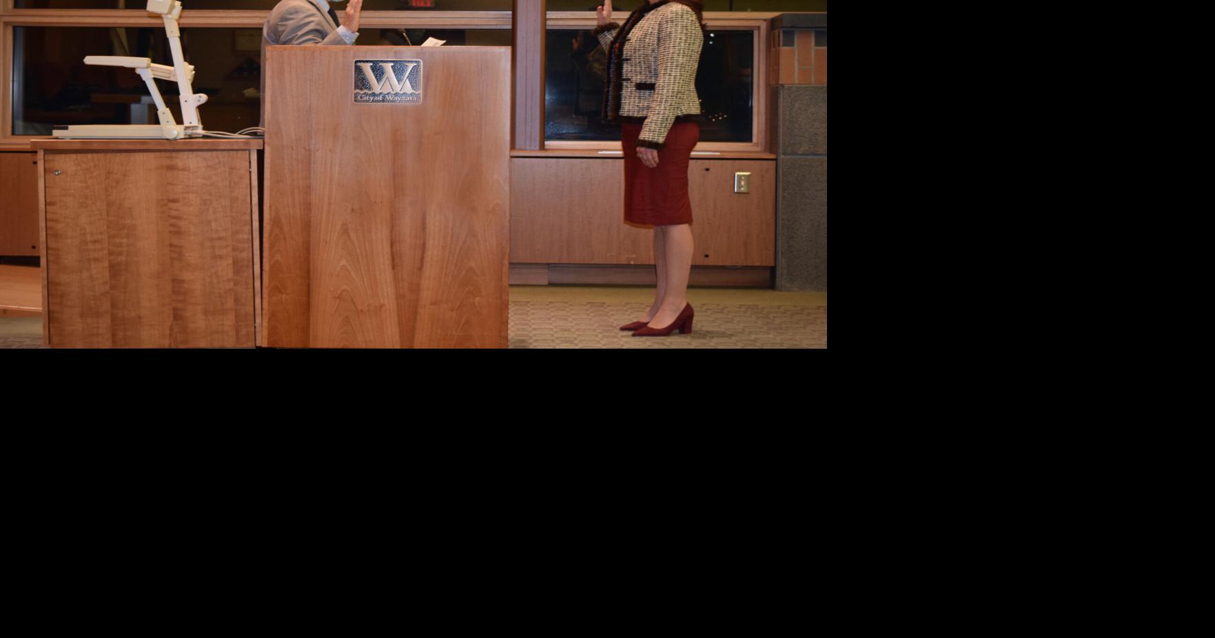 Johanna McCarthy sworn in as mayor of Wayzata Wayzata