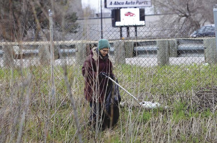 Photos Shingle Creek cleanup in Brooklyn Center