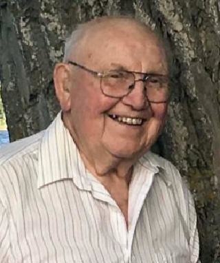 Lloyd Laine, 89