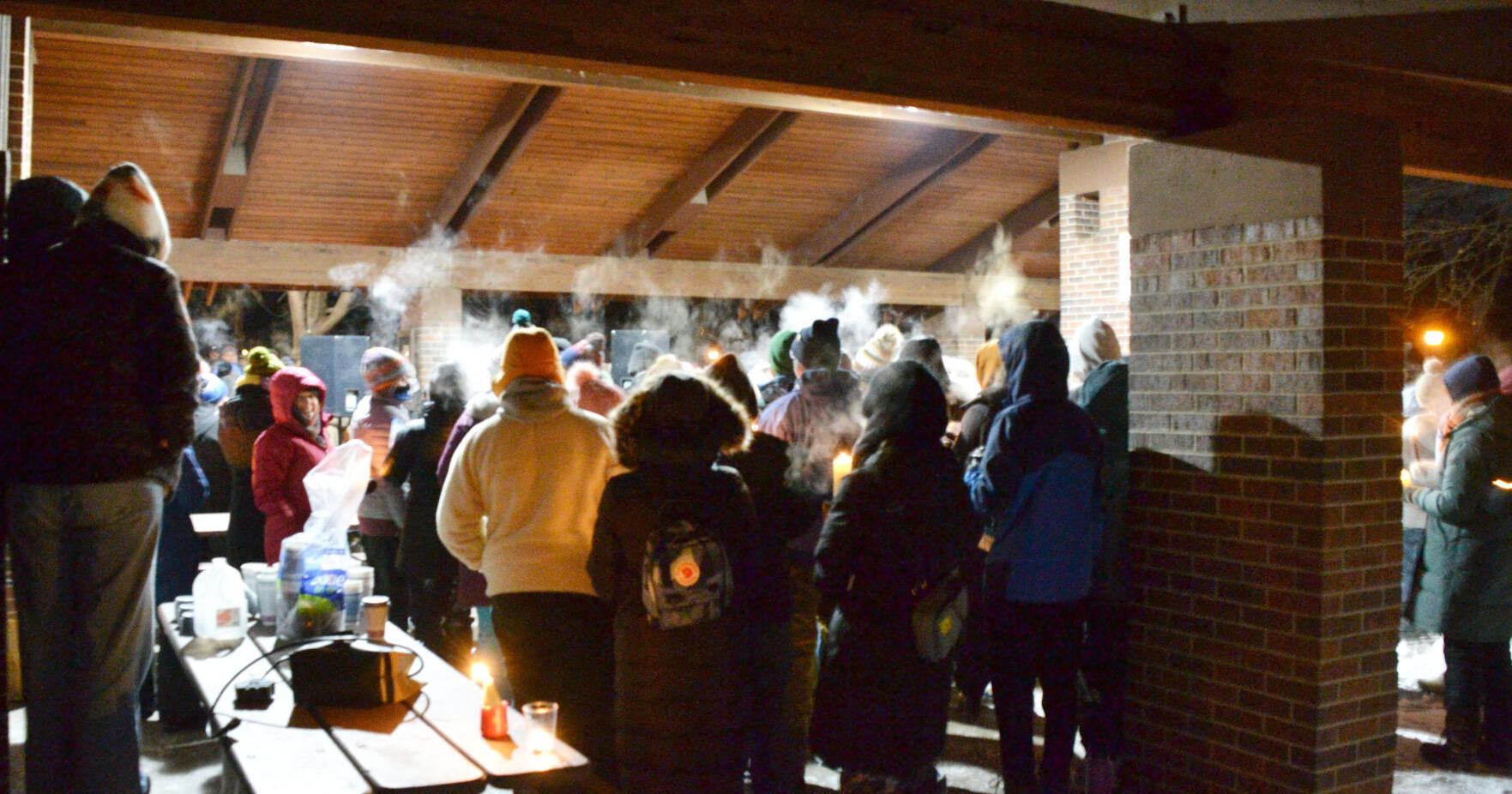 Hundreds mourn Alex Pretti in Golden Valley