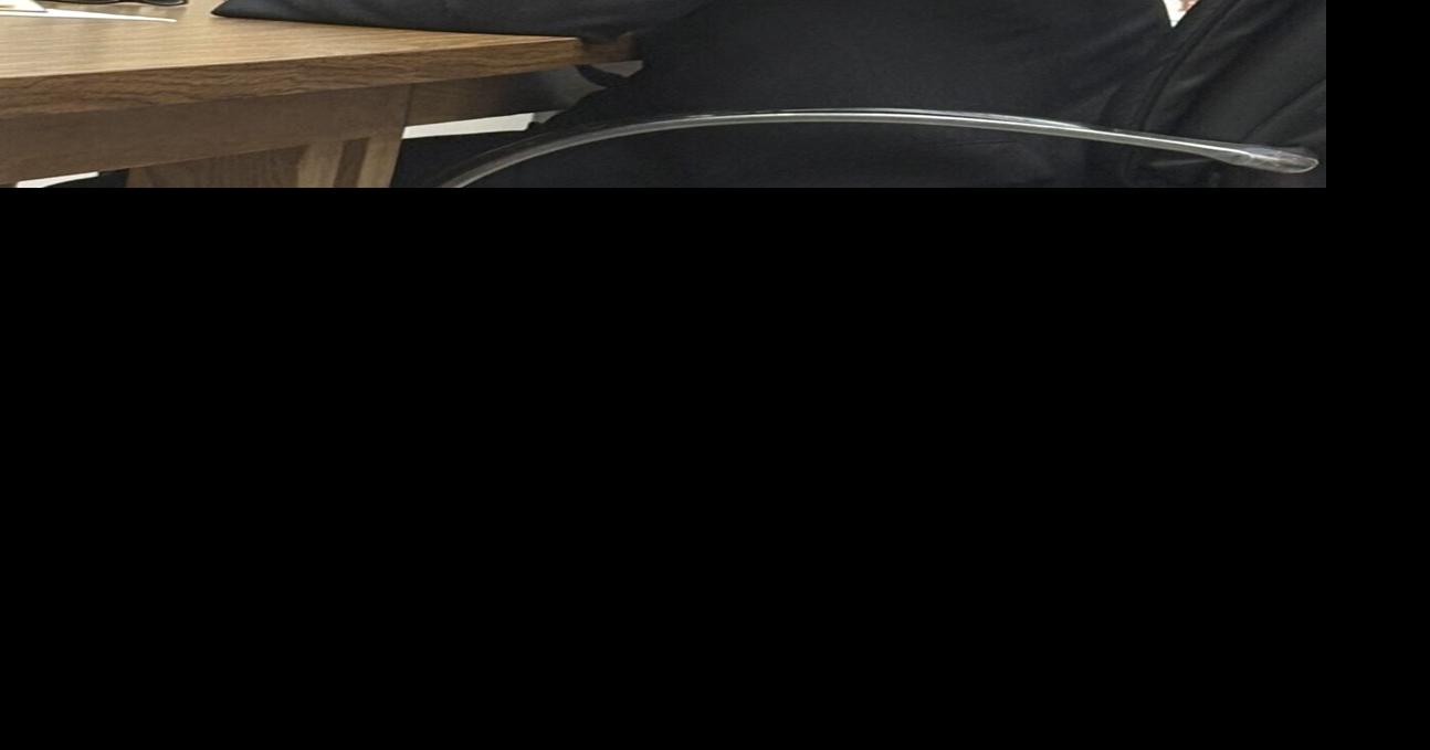 School board selects finalists for vacancy