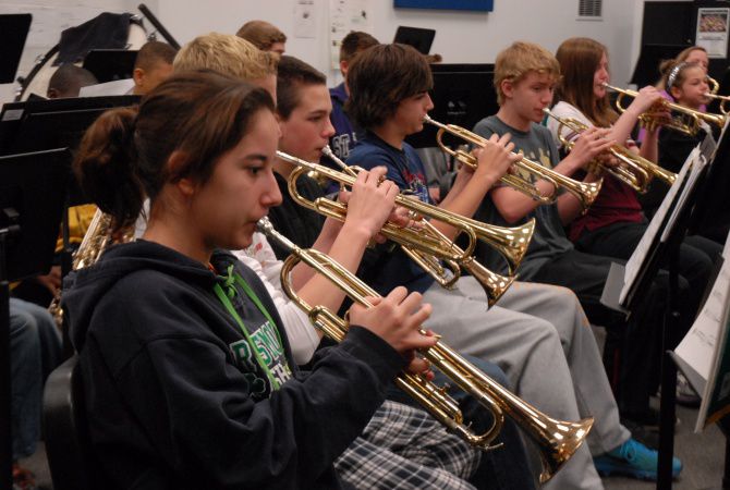 Rosemount Middle School bands to play world premiere of work ...