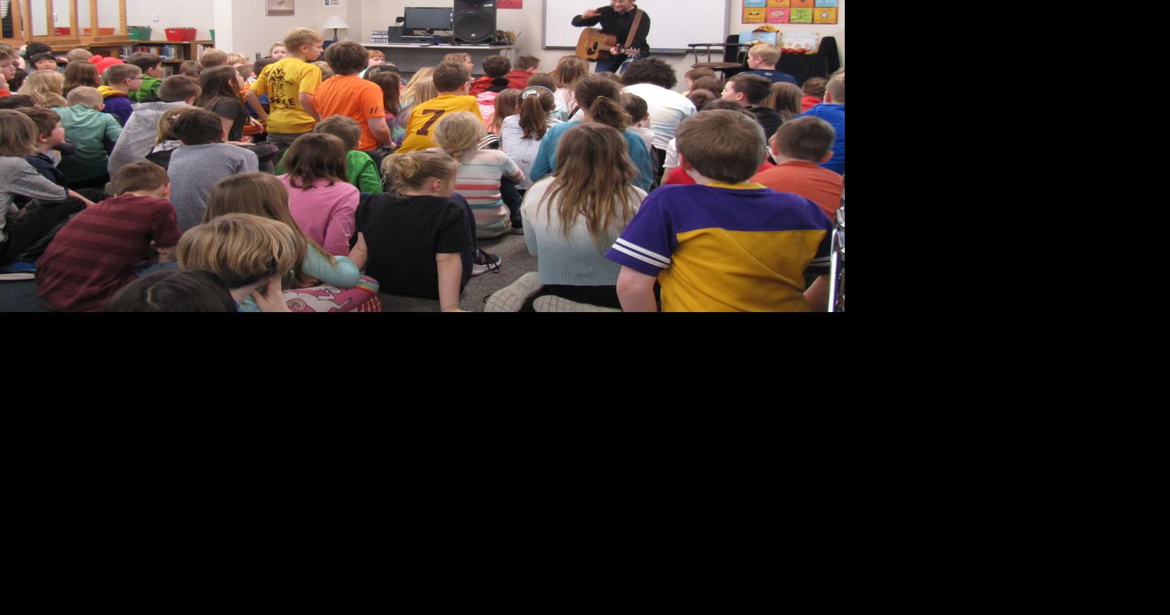 Ode entertains at Scandia Elementary School Community