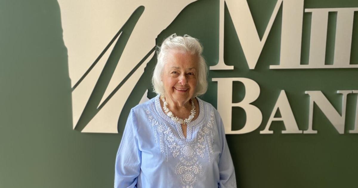 'I just don’t want to quit': Woman spends seven decades working at local bank