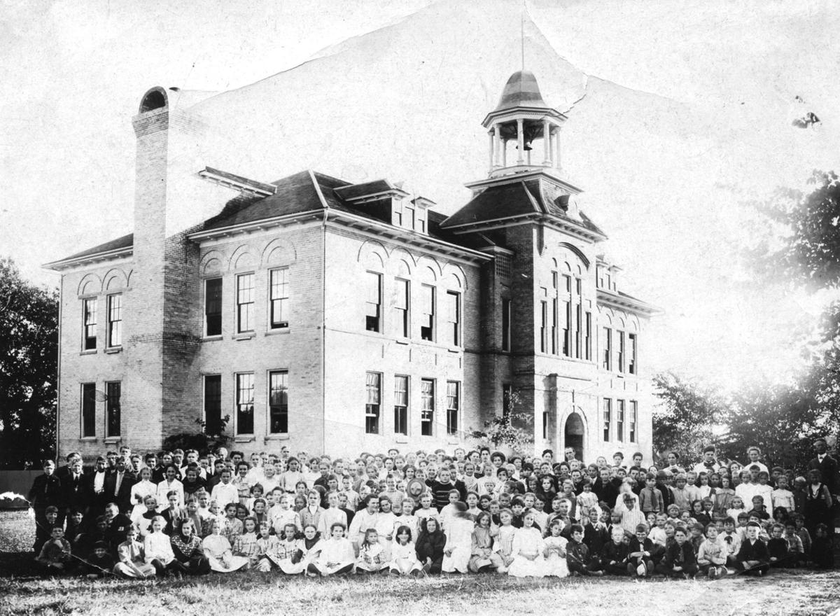 Excelsior pushes residents to designate historic homes Excelsior