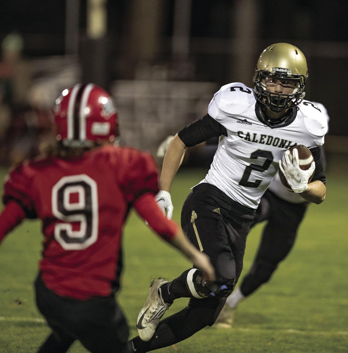 Warriors Win Over Cannon Falls 32 7 Sports Hometownsource Com