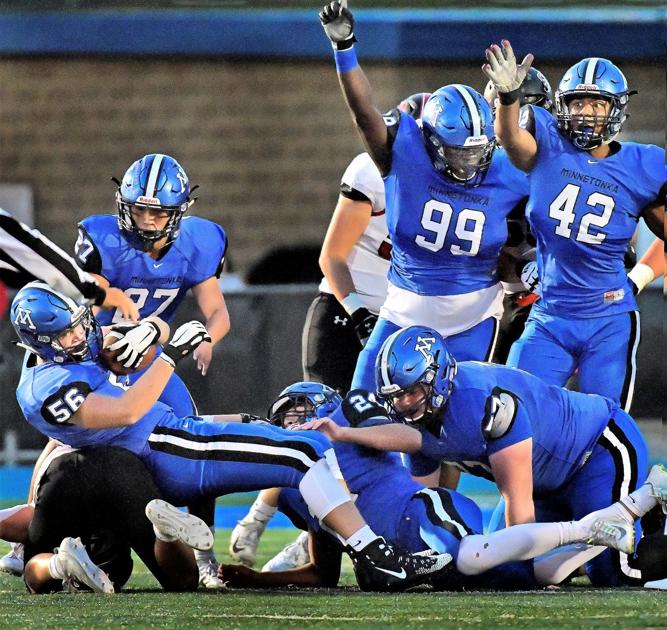 Tonka Football Team Faces Wayzata For Bay Bell Eden Prairie