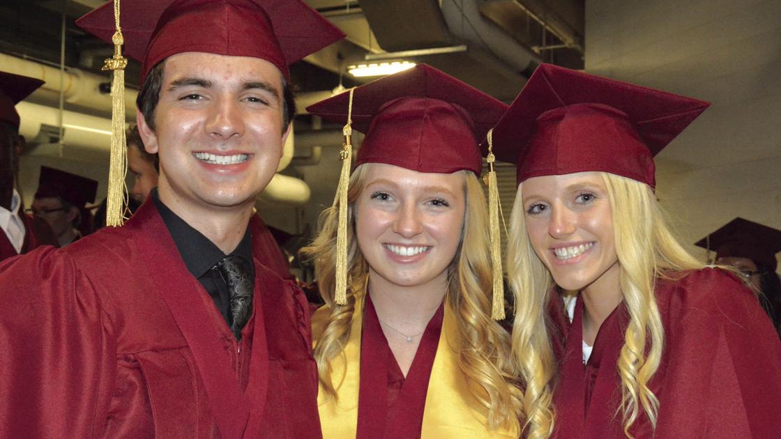 Maple Grove High School 2019 Commencement Free Hometownsource Com Maple Grove High School Graduation 2022