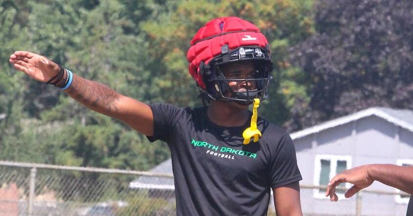 Returning core looks to become leaders for Brooklyn Center football