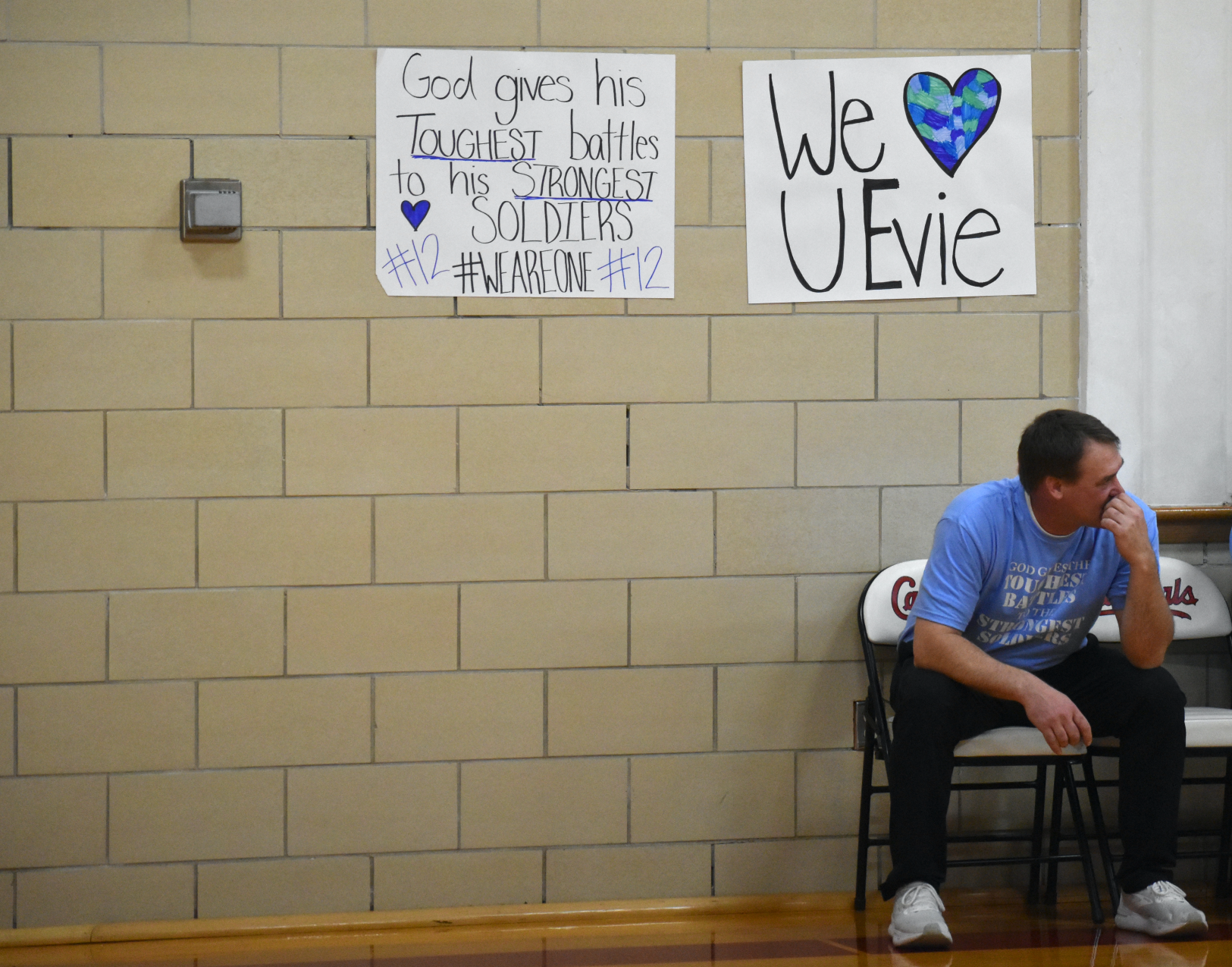 Cardinals Honor Injured Teammate Donahue During Game Against Hayfield ...