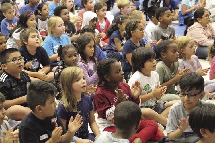 Back to school at Washburn Elementary Sun Current