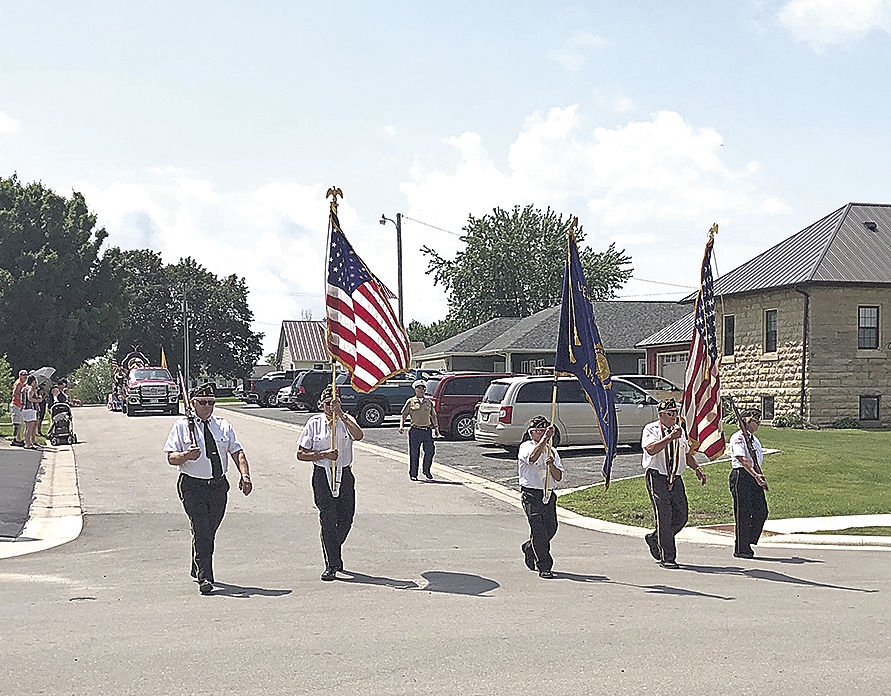 Small 4th of July parade held in Eitzen Free
