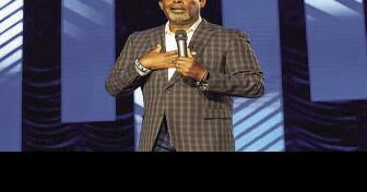 Comedian C. Willi Myles takes the stage at Chalberg Theatre - Vimarsana News