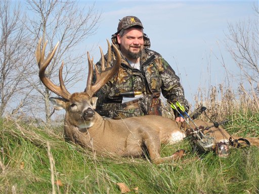 Wisconsin man bests famed Hanson buck? | Outdoors | host.madison.com