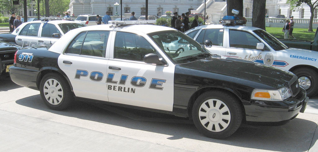 Man threatened to shoot family, surrenders in Berlin, police say