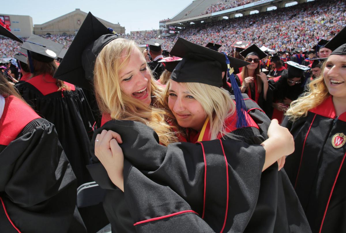 18UWgrad0808AJA