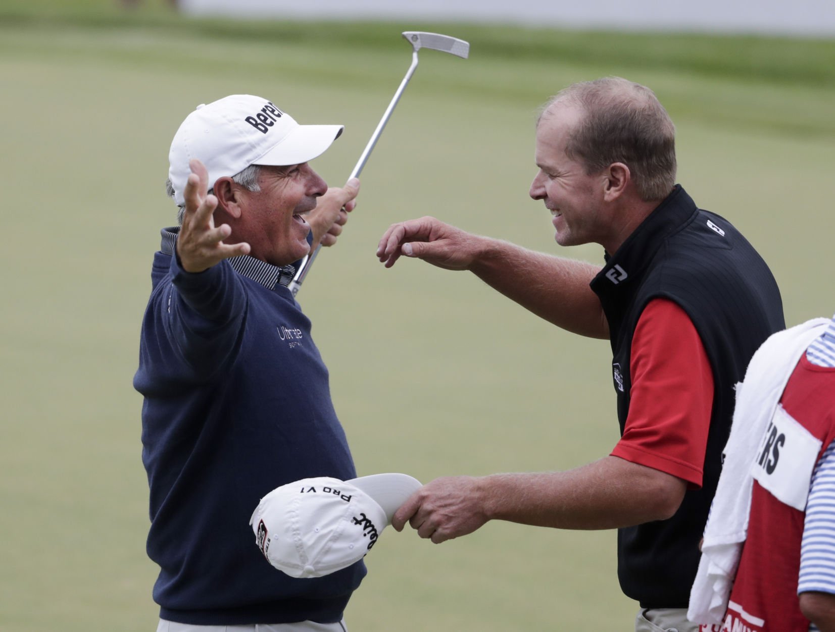Fred Couples rallies for two-stroke Champions Tour victory
