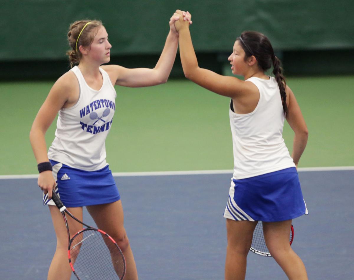 06BadgerConfTennis0245AJA-09232017111024