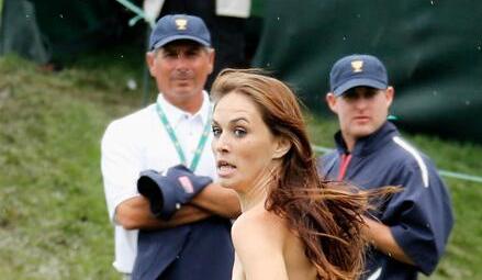 Pro golf: Steve Stricker's 'streaker' explains her actions and why