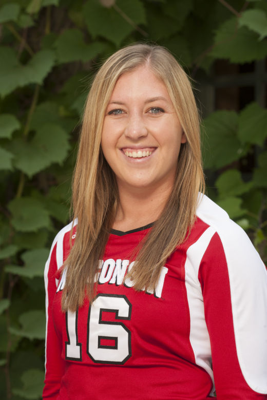 Badgers volleyball: Hip injury ends senior Caroline Workman's career ...