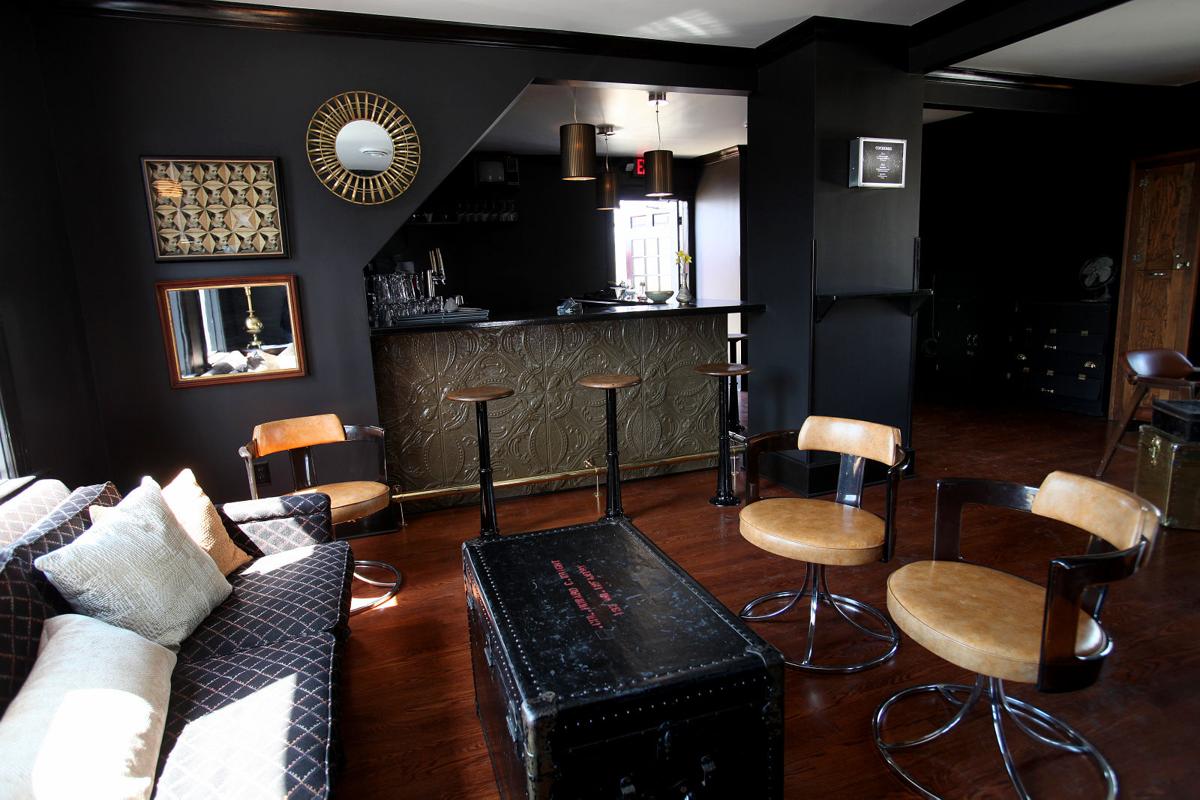 GIBS BAR 3-04172015183054.jpg